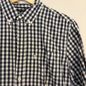Levi's Black and White Plaid Button Down Shirt